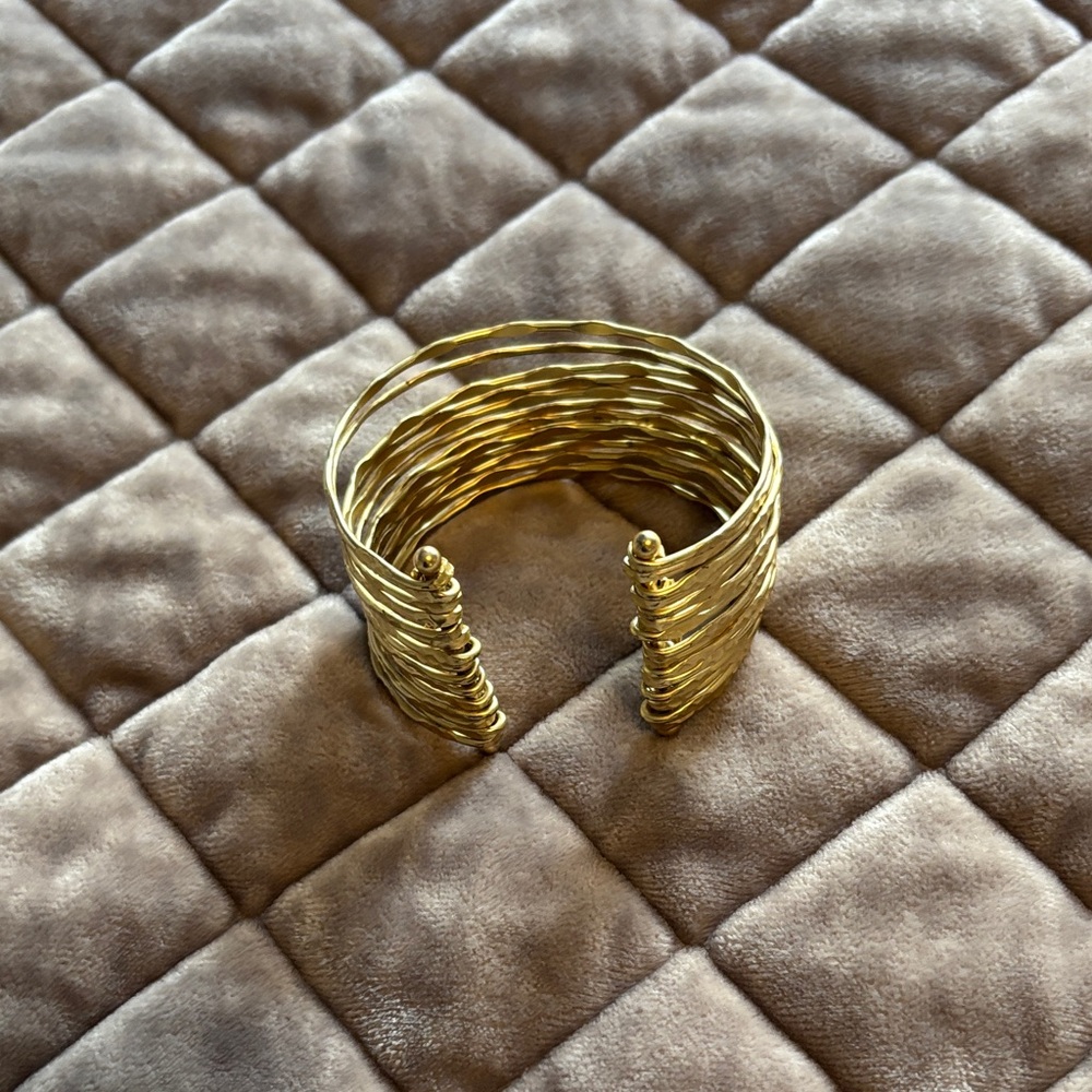 Anthropologie Gold Wire Wrap Bracelet - Picture 3 of 5